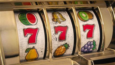 A History of the Fruit Slot Machine – BetMGM.